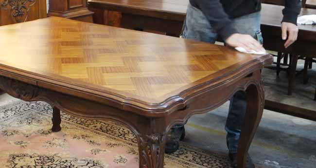 10 Best Furniture Polish for Antiques: Reviews for 2021