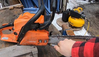 How to Clean a Chainsaw Chain
