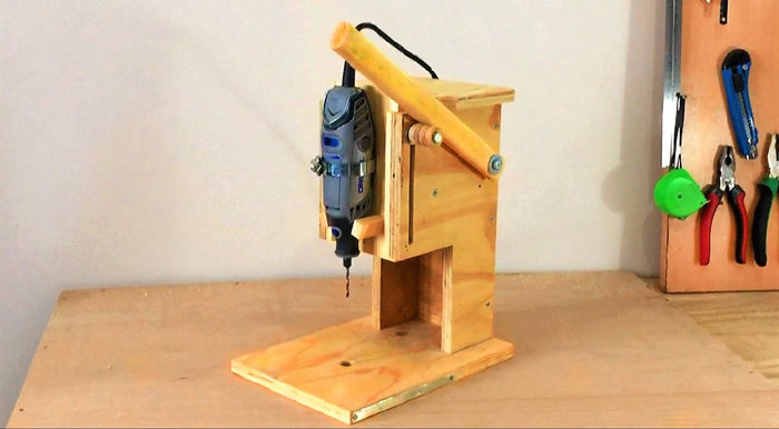 How-to-Make-a-Router-Table-for-a-Plunge-Router